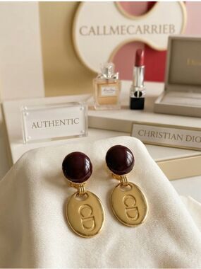 🛍️Dior Authentic Vintage 1990s Rare Gold Plated Clip On Earrings